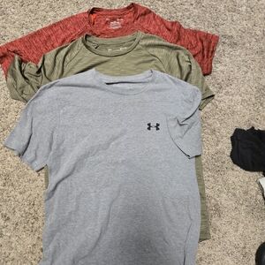 Under Armour Men's Gray T-Shirt